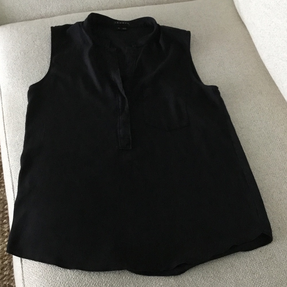 Theory Black Sleeveless V-Neck Silk Camisole